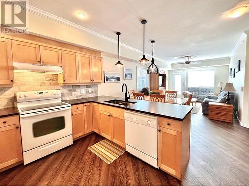 1118 Riverside Avenue Unit# B304, Sicamous, BC - Indoor Photo Showing Kitchen With Double Sink