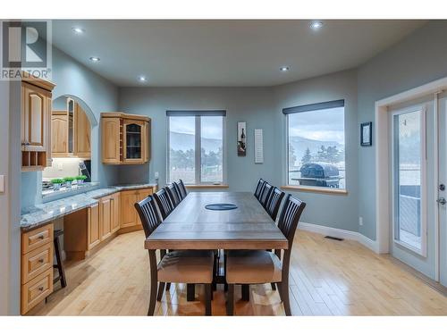 100 Fir Avenue, Kaleden, BC - Indoor Photo Showing Dining Room