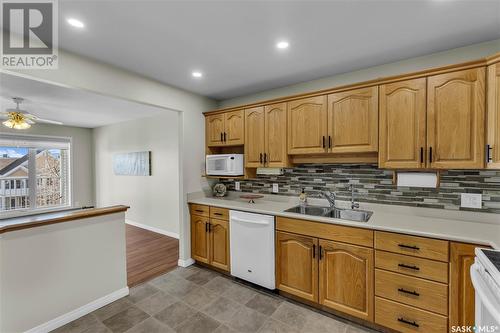 304 331 Macoun Drive, Swift Current, SK - Indoor Photo Showing Kitchen With Double Sink