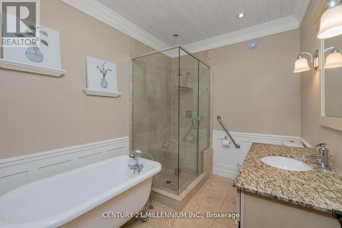44 Lorne Street, Caledon, ON - Indoor Photo Showing Bathroom