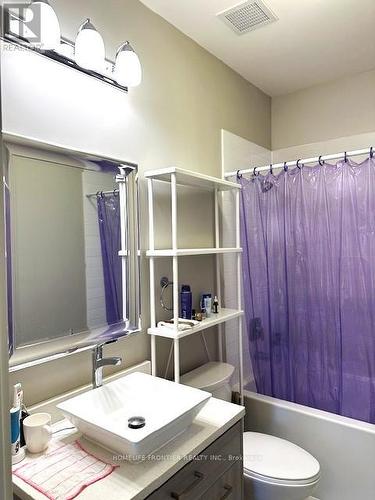 #710 -150 Main St W, Hamilton, ON - Indoor Photo Showing Bathroom