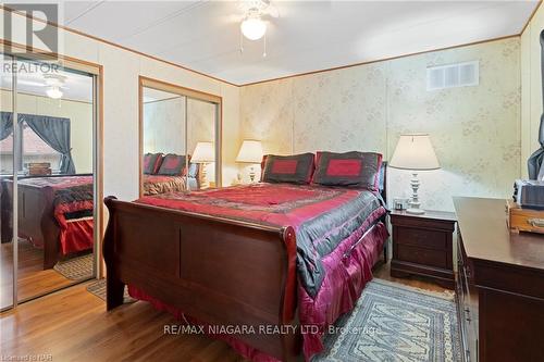 #65 -2175 Mewburn Rd, Niagara Falls, ON - Indoor Photo Showing Bedroom