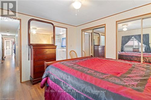 #65 -2175 Mewburn Rd, Niagara Falls, ON - Indoor Photo Showing Bedroom