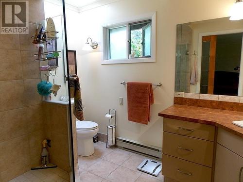 30 Country Club Boulevard, Williams Lake, BC - Indoor Photo Showing Bathroom