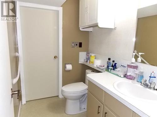 30 Country Club Boulevard, Williams Lake, BC - Indoor Photo Showing Bathroom