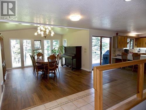 30 Country Club Boulevard, Williams Lake, BC - Indoor Photo Showing Dining Room