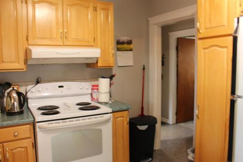 1495 Third Avenue, Trail, BC - Indoor Photo Showing Kitchen