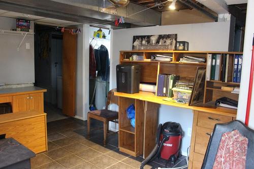 1495 Third Avenue, Trail, BC - Indoor Photo Showing Basement