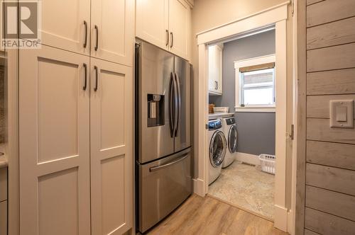 2940 82Nd Avenue, Osoyoos, BC - Indoor Photo Showing Laundry Room
