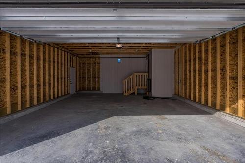 41 Harry Waytiuk Drive, East Selkirk, MB - Indoor Photo Showing Garage