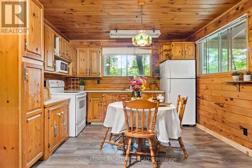 79 Goodman Crescent, Prince Edward County, ON - Indoor Photo Showing Kitchen