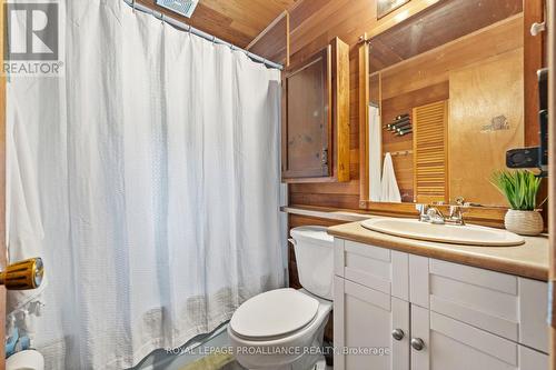79 Goodman Crescent, Prince Edward County, ON - Indoor Photo Showing Bathroom