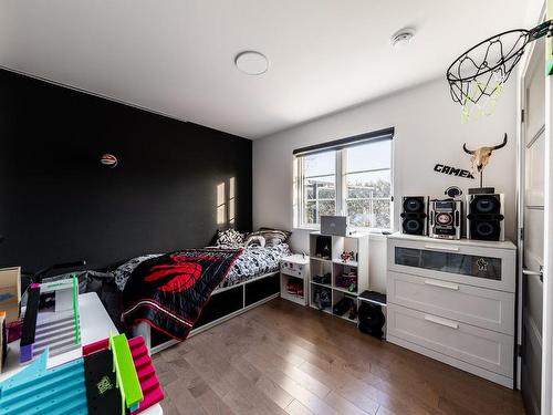Chambre Ã Â coucher - 166 21E Avenue, Sainte-Anne-De-Sabrevois, QC - Indoor Photo Showing Bedroom