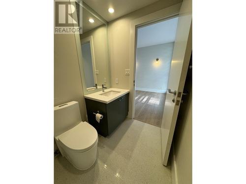 201 628 Kinghorne Mews, Vancouver, BC - Indoor Photo Showing Bathroom