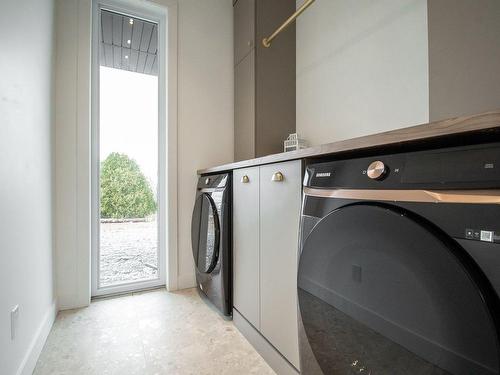 Laundry room - 2220 Route 132 E., Rimouski, QC - Indoor Photo Showing Laundry Room