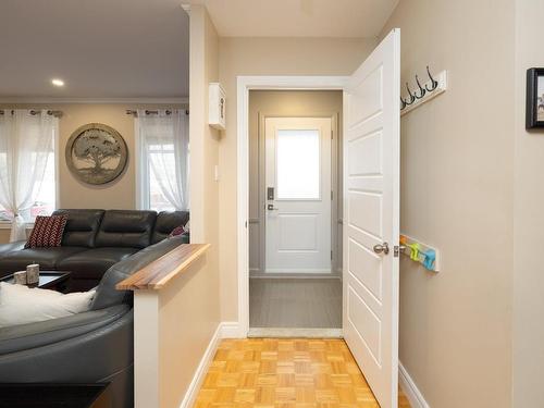Hall - 34 Rue Rouleau, Notre-Dame-De-L'Île-Perrot, QC - Indoor Photo Showing Other Room