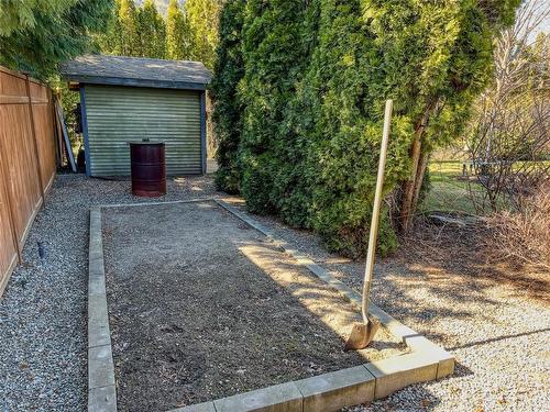 7342 Knight Road, Oliver, BC - Outdoor