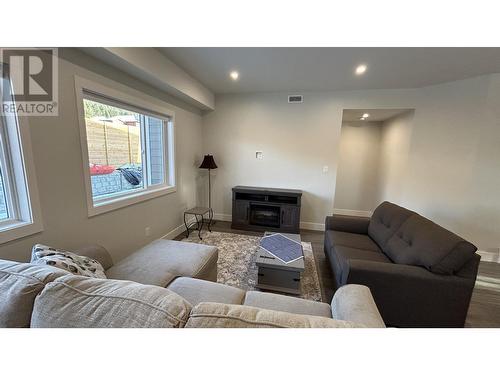 Lot 18 Forest Ridge Road, 100 Mile House, BC - Indoor Photo Showing Living Room