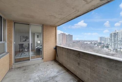 40 Panorama Court|Unit #1207, Toronto, ON - Outdoor With Balcony With Exterior