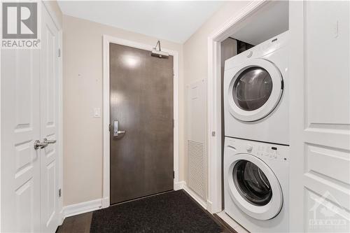 238 Besserer Street Unit#411, Ottawa, ON - Indoor Photo Showing Laundry Room