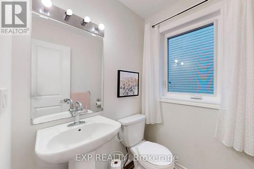 14 Todd Cres, Southgate, ON - Indoor Photo Showing Bathroom