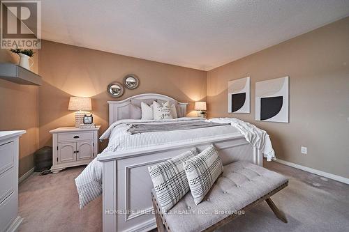1243 Meath Drive, Oshawa, ON - Indoor Photo Showing Bedroom