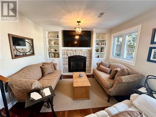 1744 Windle Drive, Sudbury, ON - Indoor Photo Showing Living Room With Fireplace