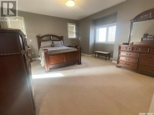 205 Lonsdale Street, Maple Creek, SK - Indoor Photo Showing Bedroom