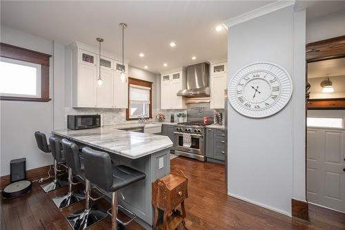 20 Abigail Avenue, Brantford, ON - Indoor Photo Showing Kitchen With Upgraded Kitchen