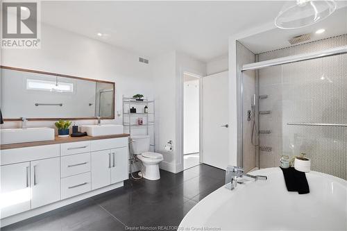 10 Francfort Cres, Moncton, NB - Indoor Photo Showing Bathroom