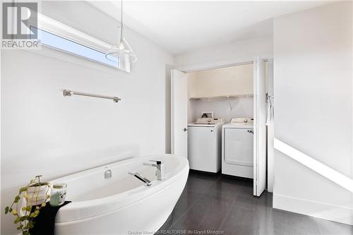 10 Francfort Cres, Moncton, NB - Indoor Photo Showing Laundry Room