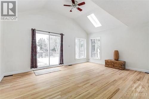 1434 Sunny Court, Greely, ON - Indoor Photo Showing Other Room