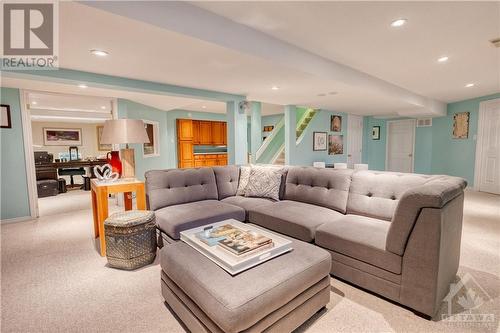 5 Huntmaster Lane, Ottawa, ON - Indoor Photo Showing Living Room