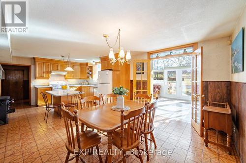 1243 Highway 5 W, Hamilton, ON - Indoor Photo Showing Dining Room