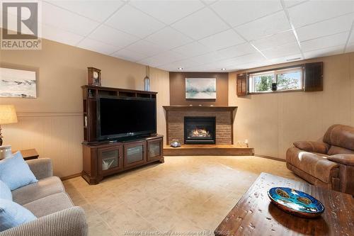 3216 Talbot Trail, Wheatley, ON - Indoor With Fireplace