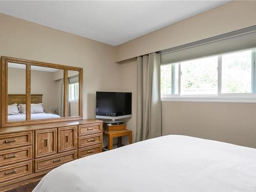 260 Kelsey Way, Sayward, BC - Indoor Photo Showing Bedroom
