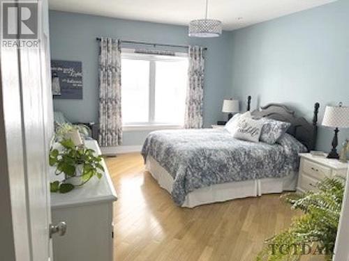 883128 Highway 65 E, Temiskaming Shores, ON - Indoor Photo Showing Bedroom