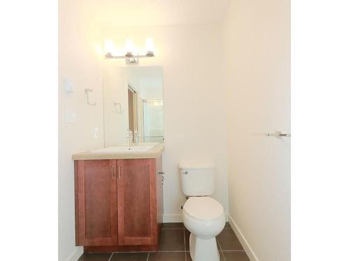 175-1720 Dufferin Cres, Nanaimo, BC - Indoor Photo Showing Bathroom