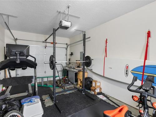 235 Ninth St, Nanaimo, BC - Indoor Photo Showing Gym Room