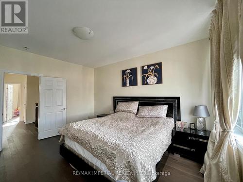 36 Carrville Woods Circle, Vaughan, ON - Indoor Photo Showing Bedroom