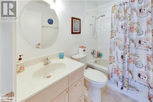 181 Collier Street Unit# Ph-1502, Barrie, ON - Indoor Photo Showing Bathroom