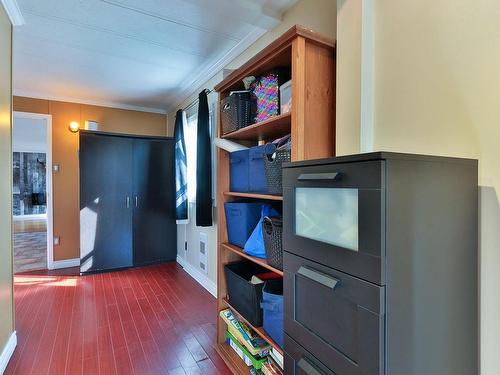 Boudoir - 42 9E Rue, Saint-Jean-Sur-Richelieu, QC - Indoor Photo Showing Other Room