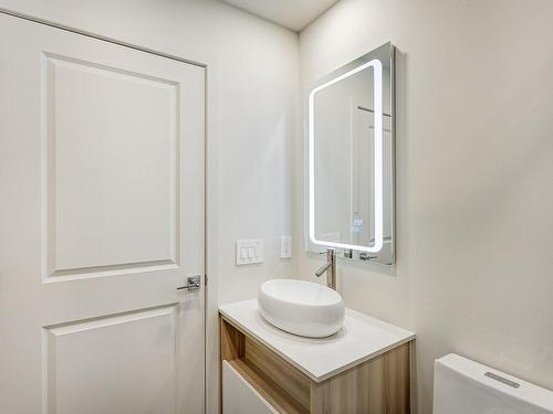 Salle de bains - 905-3000 Boul. Thimens, Montréal (Saint-Laurent), QC - Indoor Photo Showing Bathroom
