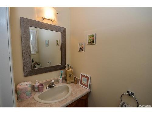 2606 Ernhill Dr, Langford, BC - Indoor Photo Showing Bathroom
