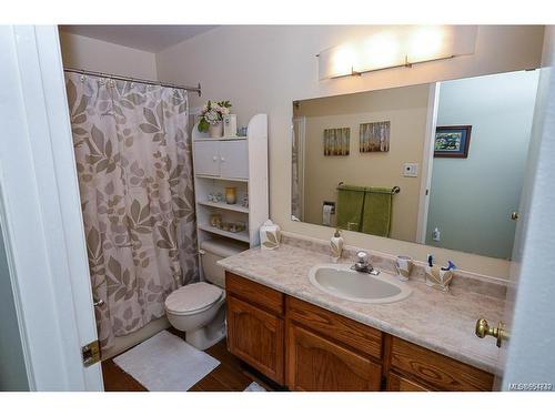 2606 Ernhill Dr, Langford, BC - Indoor Photo Showing Bathroom