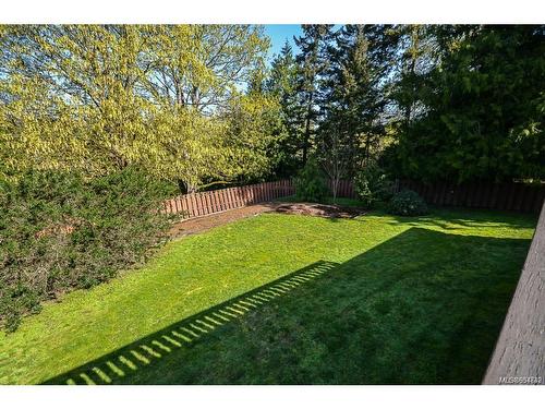 2606 Ernhill Dr, Langford, BC - Outdoor With Backyard