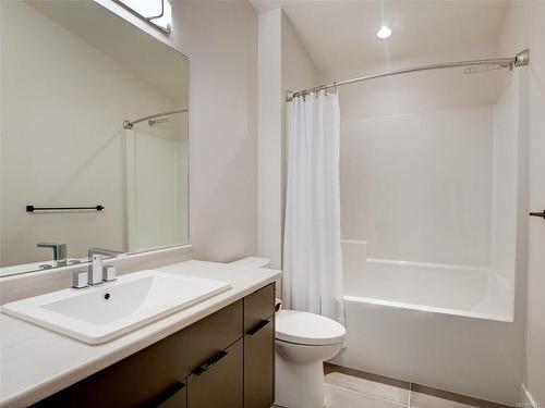 6529 Helgesen Rd, Sooke, BC - Indoor Photo Showing Bathroom