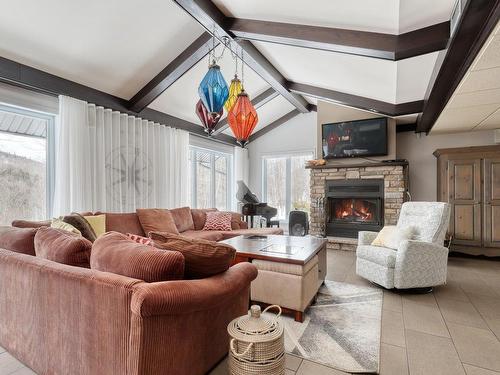 Living room - 1691Z Rg Des Forges, Saint-Félix-De-Valois, QC - Indoor Photo Showing Living Room With Fireplace