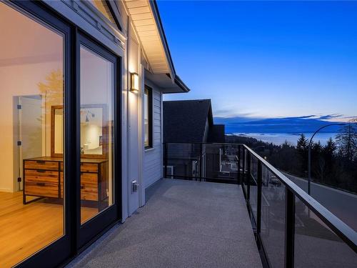 5209 Norton Rd, Nanaimo, BC - Outdoor With Body Of Water With Exterior