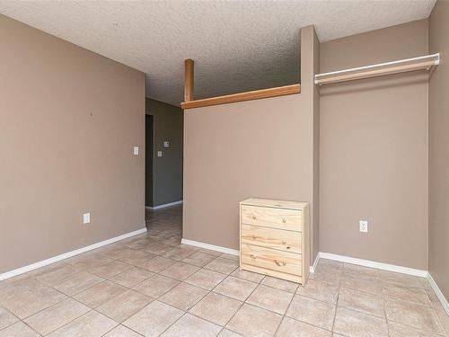 2214 Townsend Rd, Sooke, BC - Indoor Photo Showing Other Room